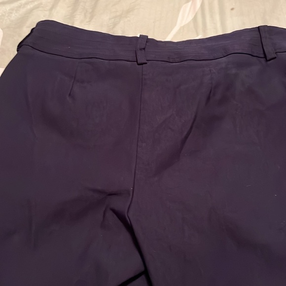 Chico’s super stretchy Bermuda shorts. - Picture 4 of 6